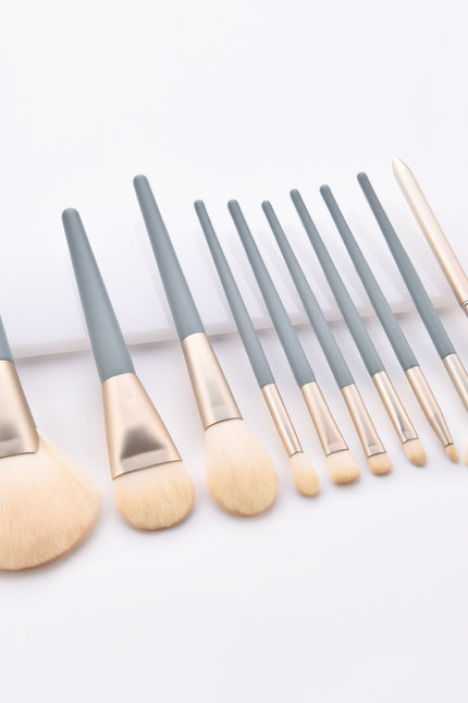 Makeup brush