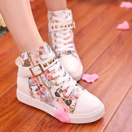 High-top canvas shoes