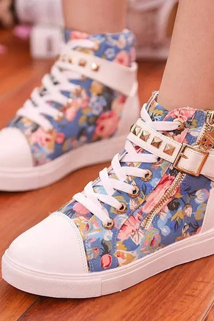 High-top canvas shoes