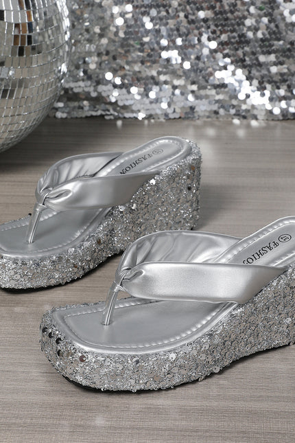 Shiny Flip Flops sandals