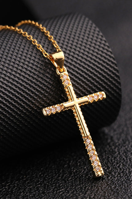 Zirconia cross pendant necklace