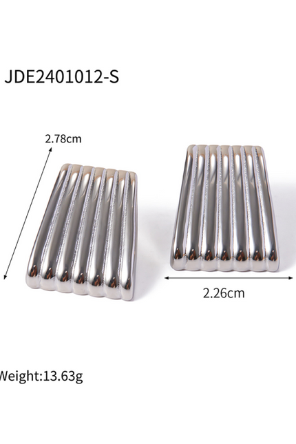 Striped trapezoidal earrings with special lines