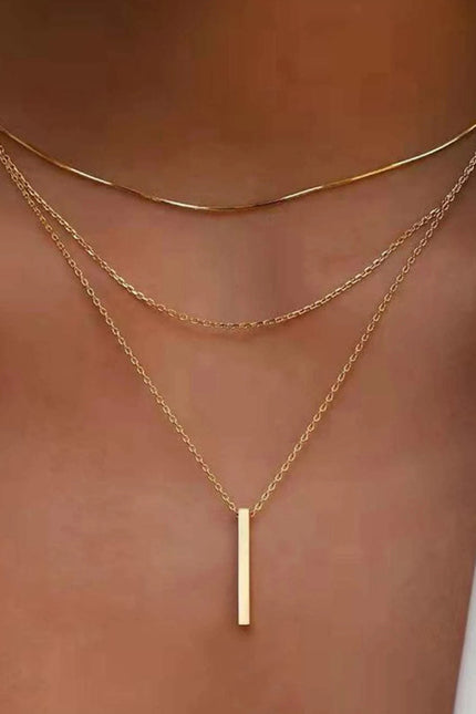 Personalized multi-layered necklace with small vertical pendant clavicle