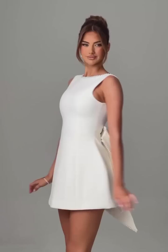 Big-Bowed Pearls Backless Lux Dress